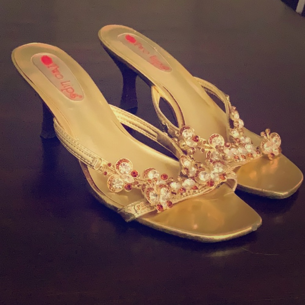 Two Lips Sandals